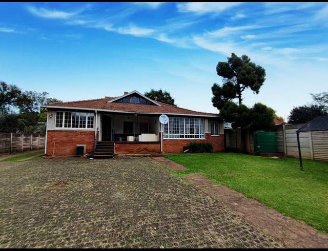7 BEDROOM HOUSE FOR SALE IN SCOTTSVILLE